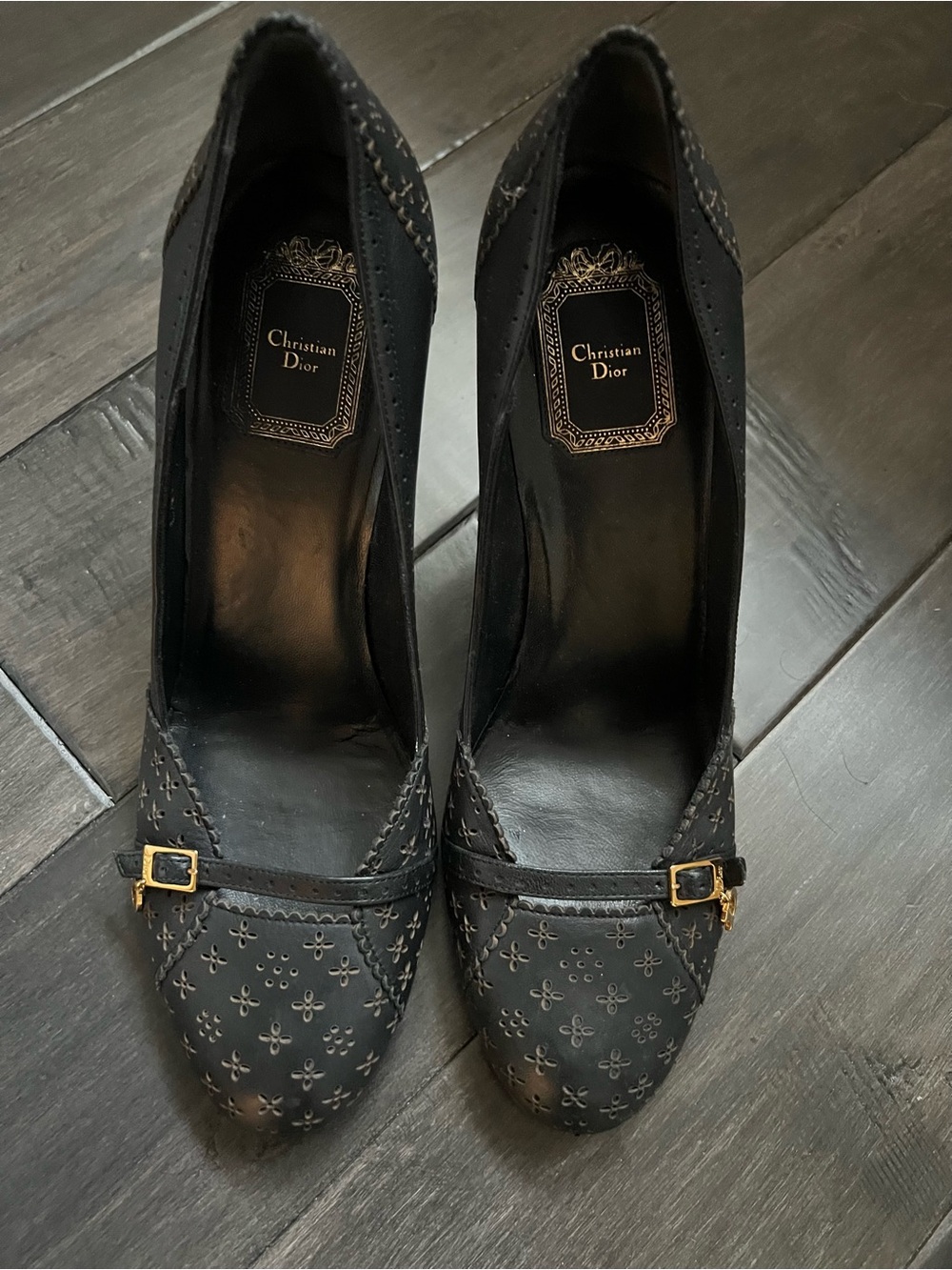 CHRISTIAN DIOR Vintage Dark Blue Leather Pumps — EU 39.5